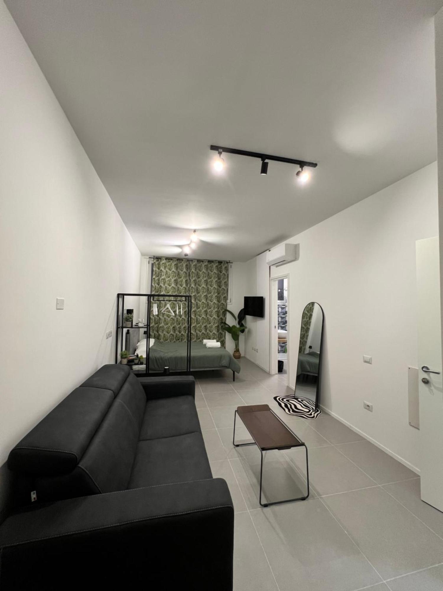 Room 12 Milano Екстериор снимка